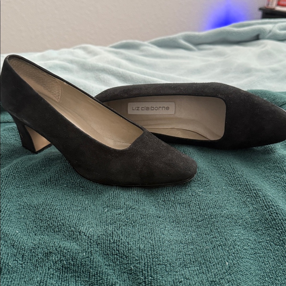 Liz Claiborne Classic Black Suede Pumps